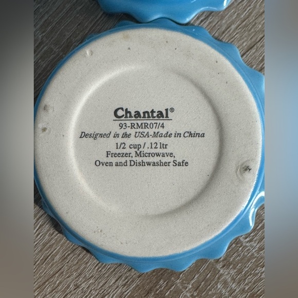 4 Chantal Scalloped Baking Dish Blue Bake Freeze Stonewear 1/2 Cup - Picture 5 of 9